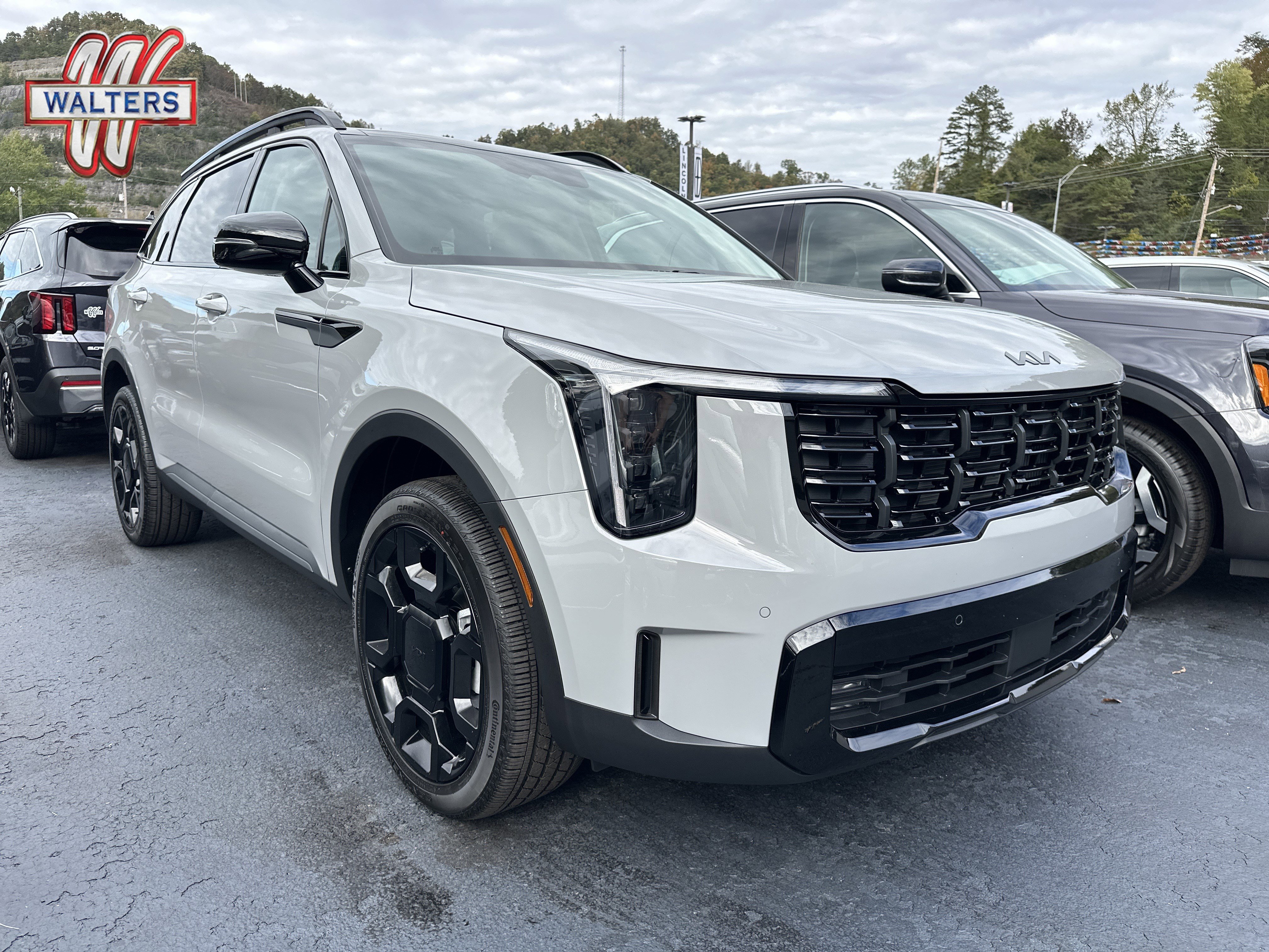 New 2026 Kia Sorento X-Line EX