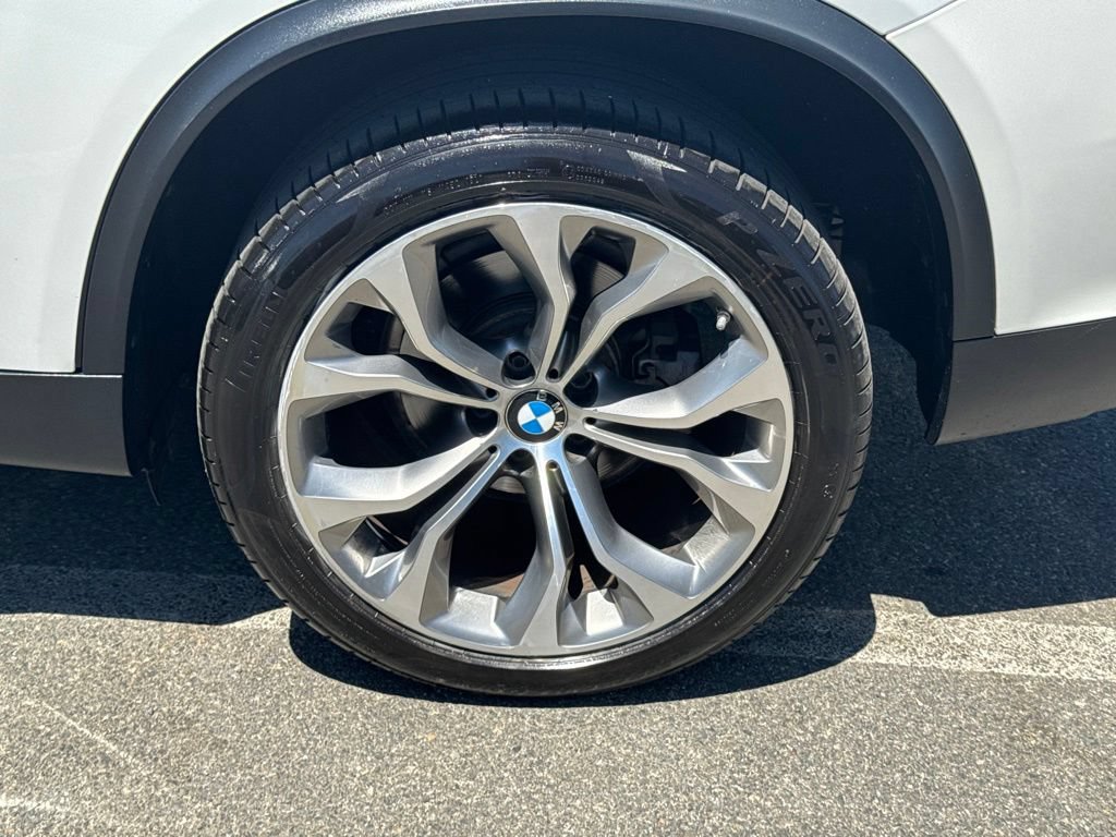 Used 2018 BMW X5 sDrive35i w/ Driving Assistance Package RWD image 18