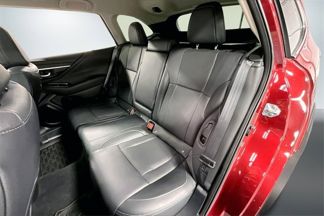 Used 2025 Subaru Outback Limited image 23