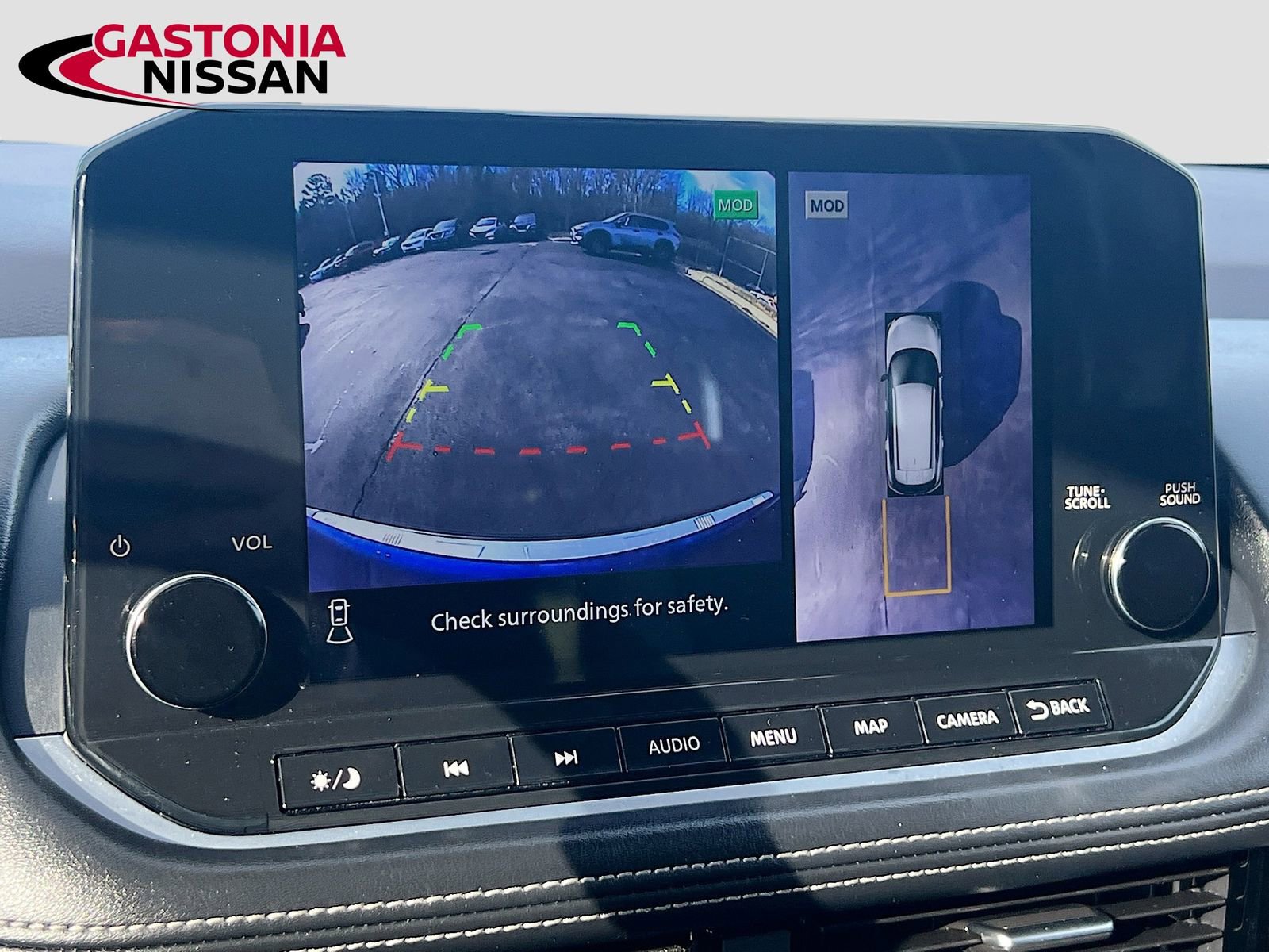 Used 2023 Nissan Rogue Platinum image 18