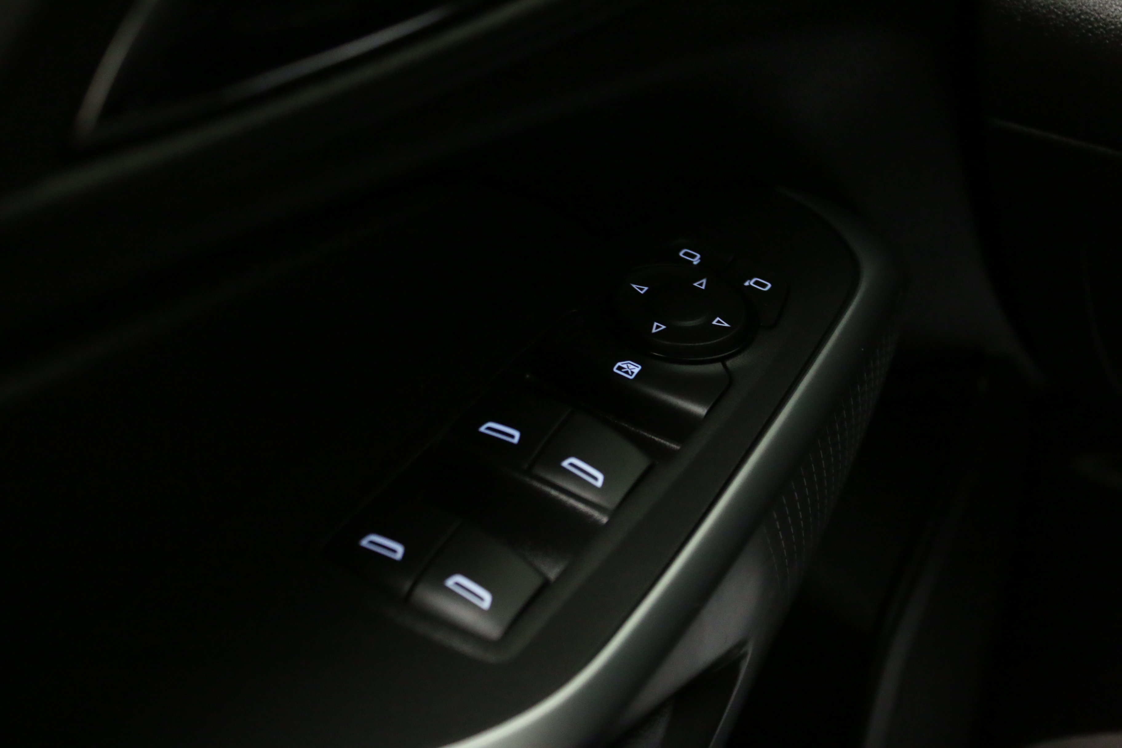Used 2024 Chevrolet Trax LS FWD image 17