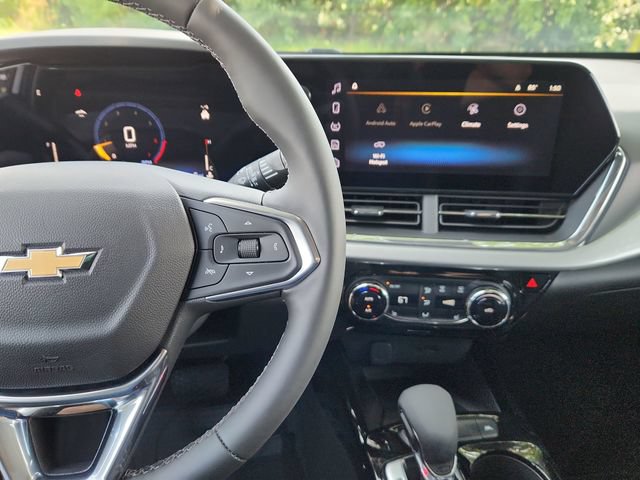 New 2026 Chevrolet Trax LT w/ Sunroof Package FWD image 27