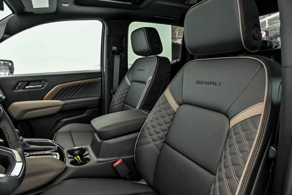 New 2026 GMC Canyon Denali AWD/4WD image 14