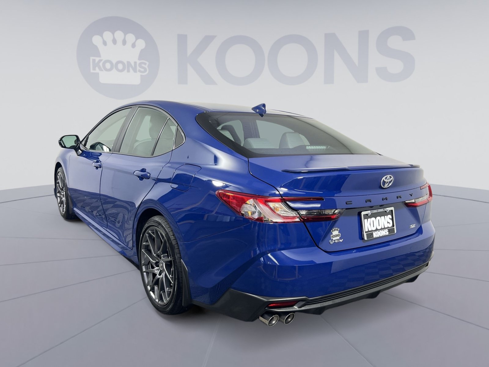 Used 2026 Toyota Camry SE w/ Convenience Package FWD image 4