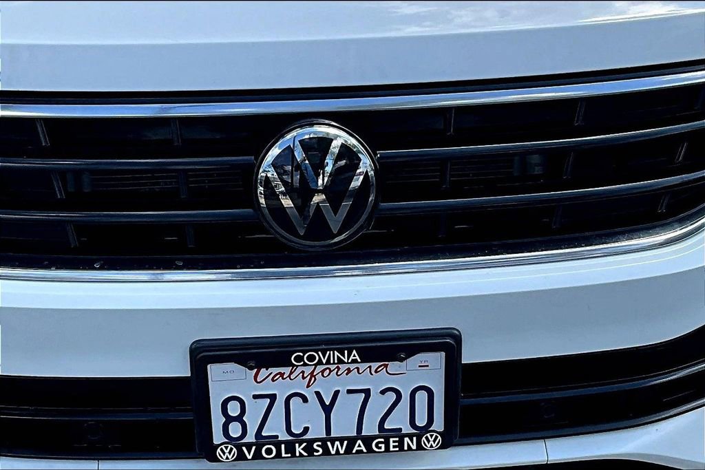 Used 2022 Volkswagen Tiguan SE R-Line image 31