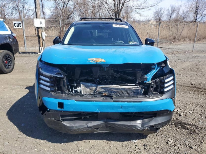 Used 2026 Nissan Kicks SR w/ SR Premium Package image 2