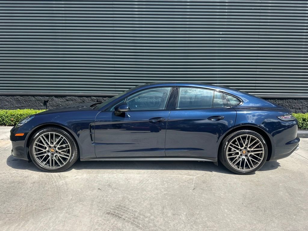 Certified 2023 Porsche Panamera 4 Platinum Edition AWD/4WD image 2