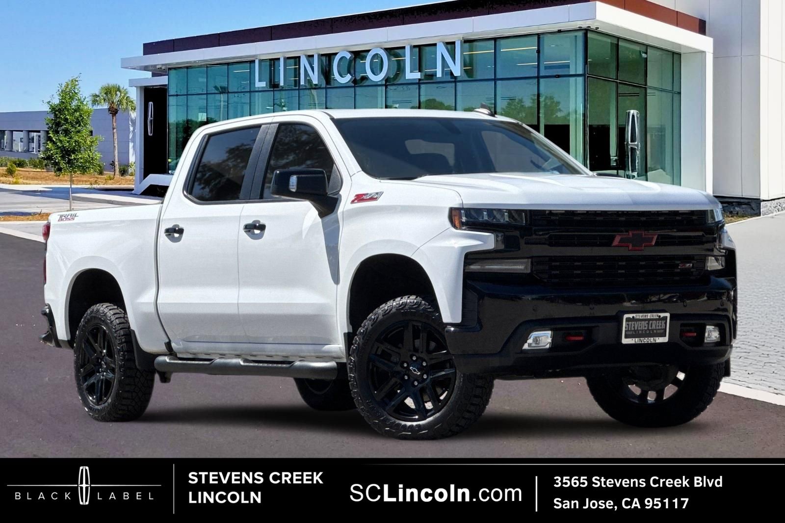 Used 2021 Chevrolet Silverado 1500 LT Trail Boss w/ Convenience Package II AWD/4WD image 1