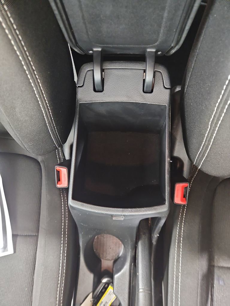 Used 2024 Hyundai Venue SEL image 26