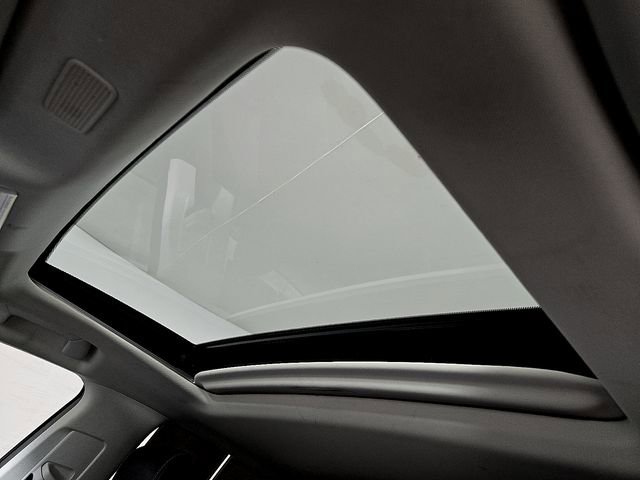 Used 2022 Lexus ES 300h w/ Premium Package image 17