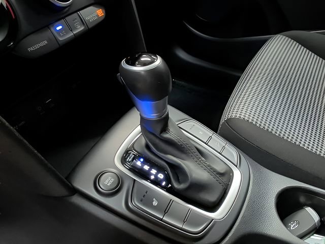 Used 2018 Hyundai Kona SEL FWD image 18