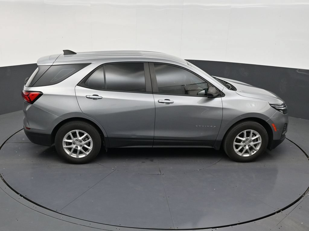 Used 2024 Chevrolet Equinox LS FWD image 17