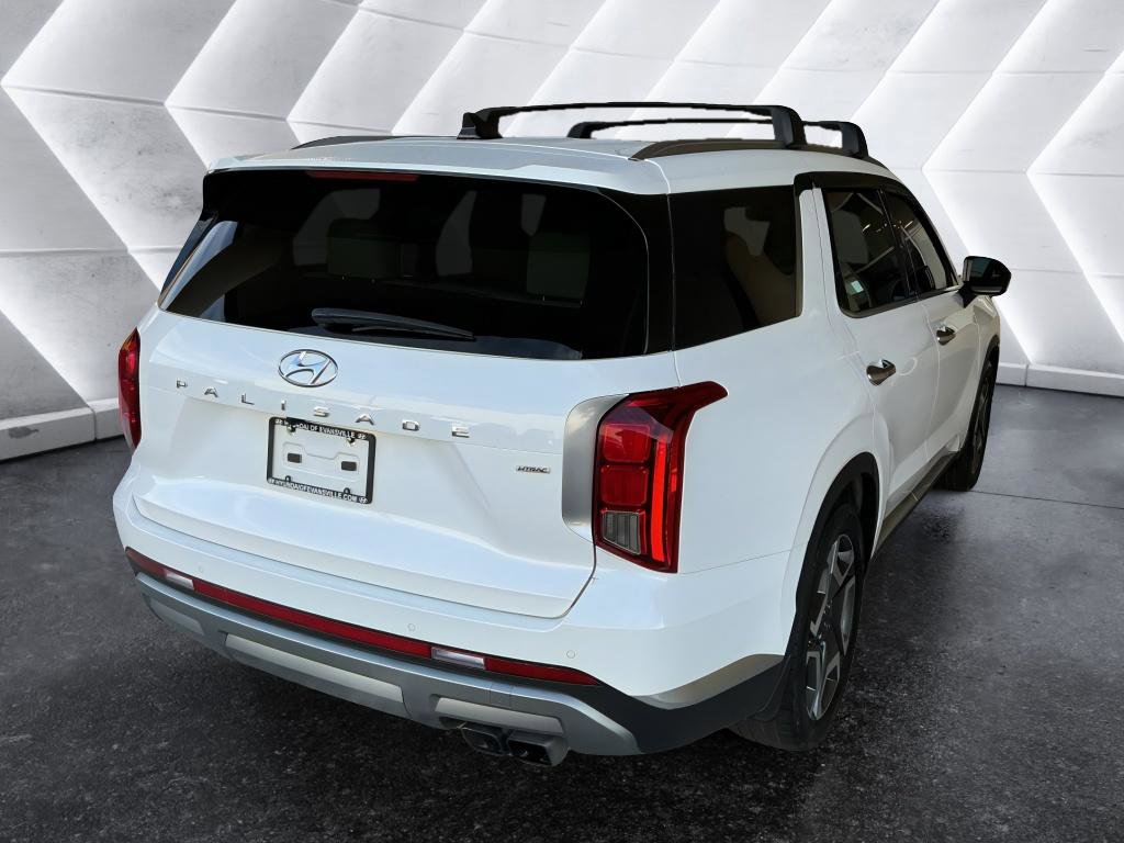 Used 2023 Hyundai Palisade Limited image 5