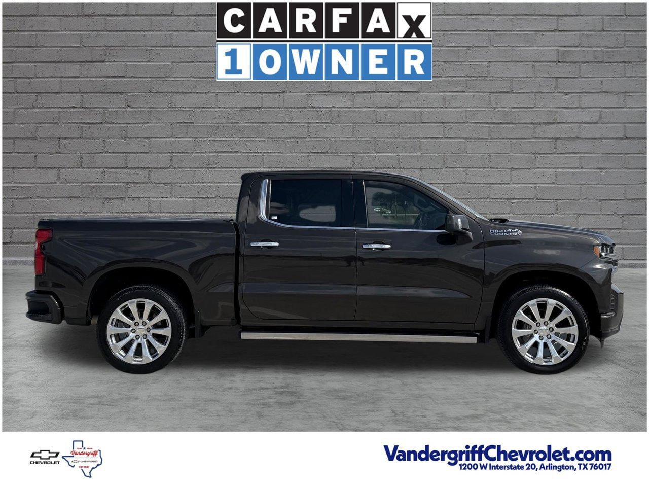 Used 2021 Chevrolet Silverado 1500 High Country w/ Technology Package AWD/4WD image 3