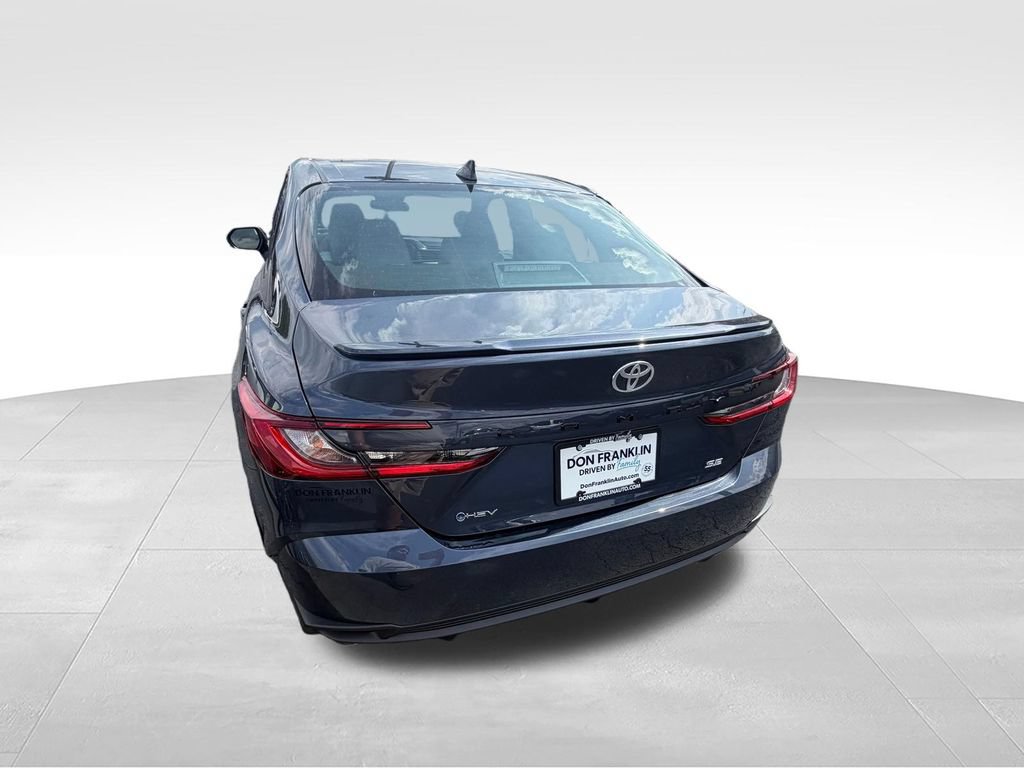 New 2026 Toyota Camry SE FWD image 4