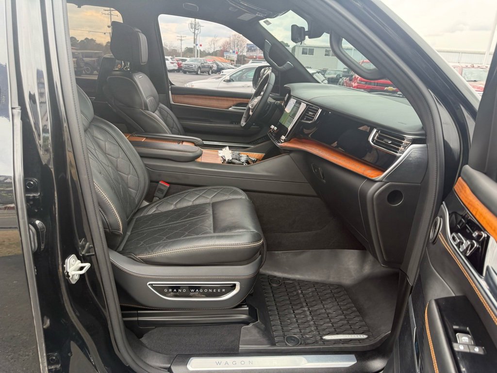 Used 2024 Jeep Grand Wagoneer Series III w/ Rear Seat Video Group 1 image 22