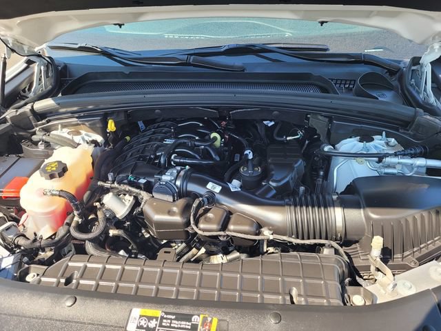 Used 2023 Jeep Grand Cherokee Limited AWD/4WD image 29