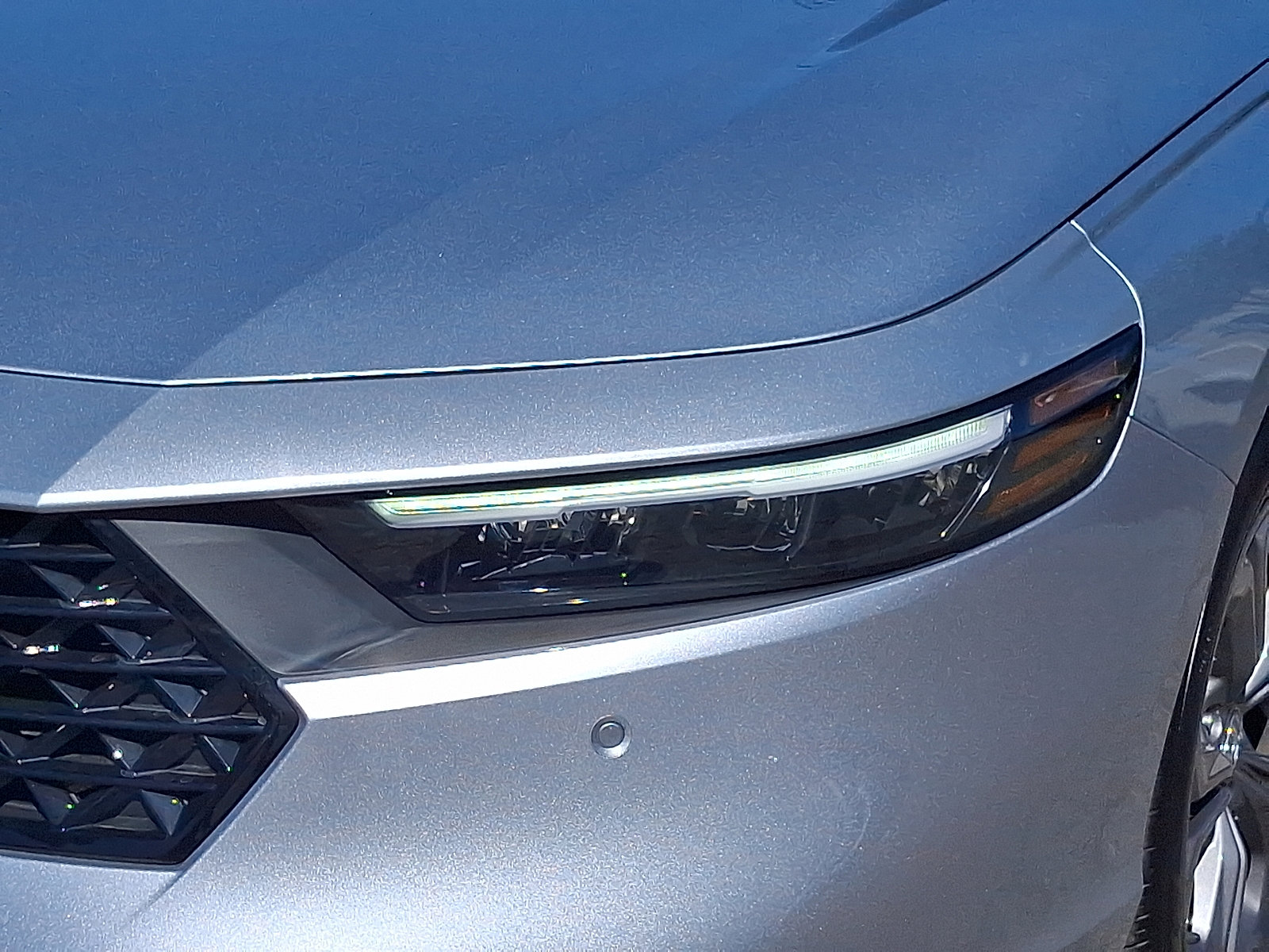 Used 2025 Honda Accord EX-L image 12