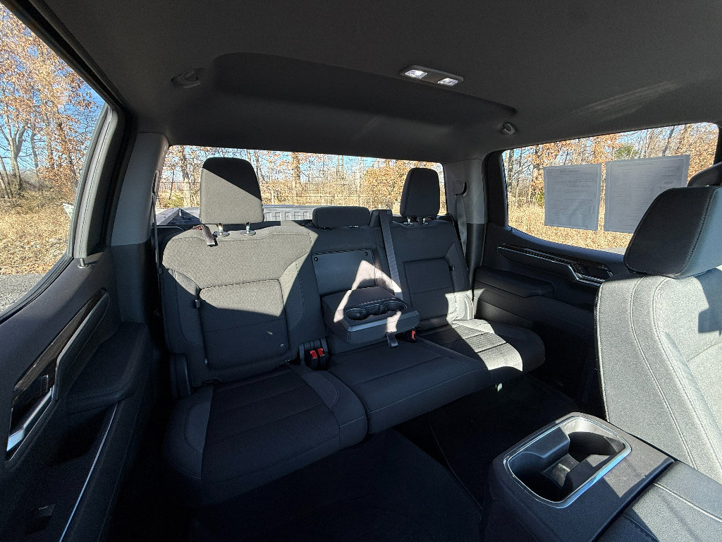 Used 2024 GMC Sierra 1500 Elevation image 25