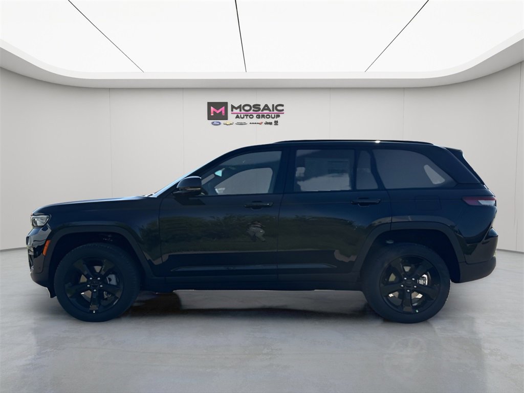New 2025 Jeep Grand Cherokee Limited w/ Luxury Tech Group II image 4