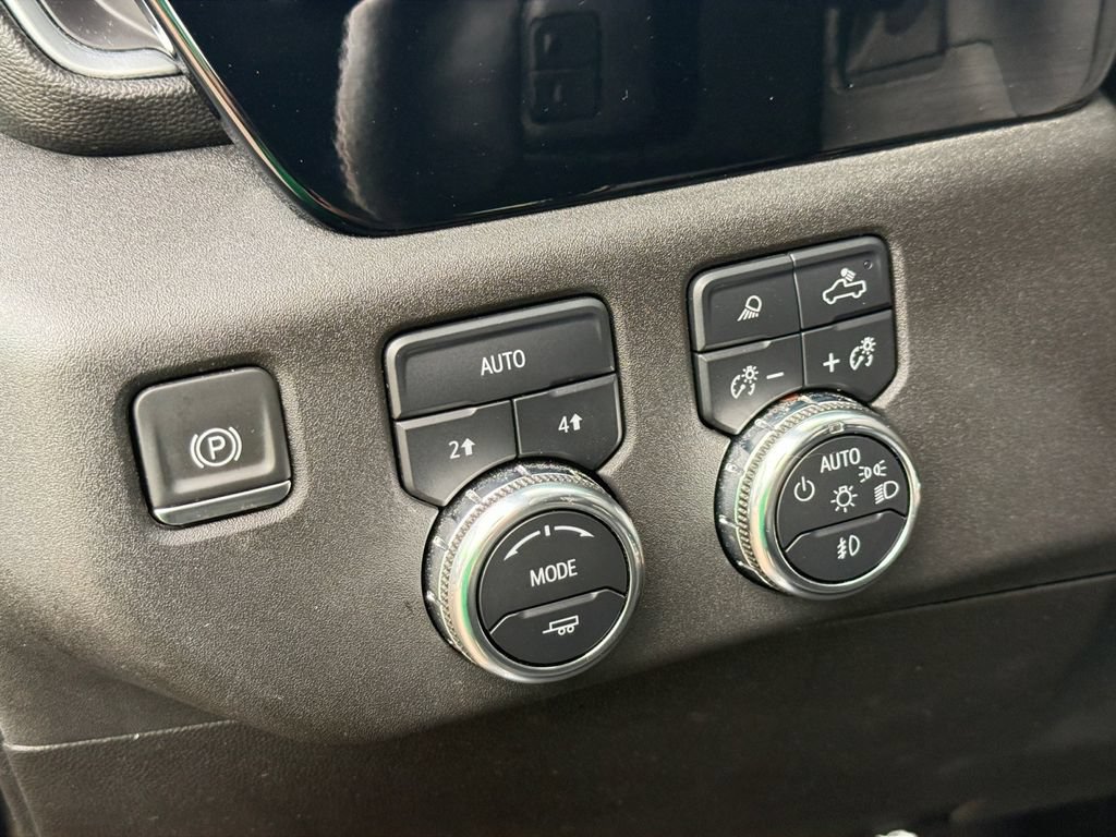 Used 2024 GMC Sierra 1500 Elevation w/ Elevation Premium Package AWD/4WD image 17