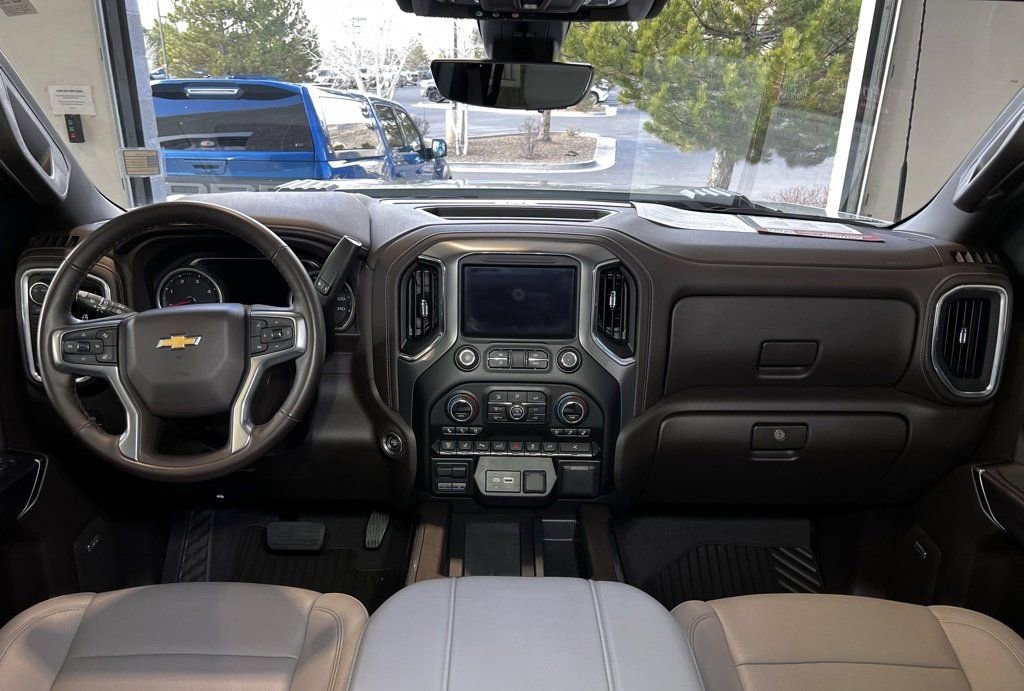 Used 2023 Chevrolet Silverado 2500 LTZ w/ LTZ Convenience Package image 16