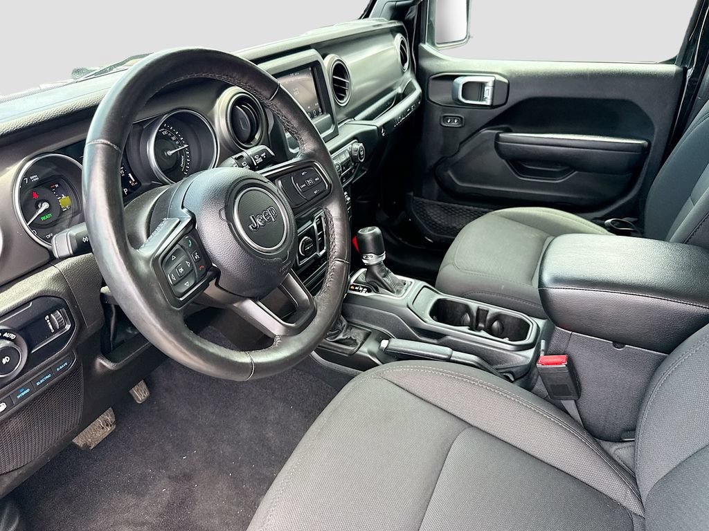 Used 2023 Jeep Wrangler Unlimited w/ Cold Weather Group AWD/4WD image 25