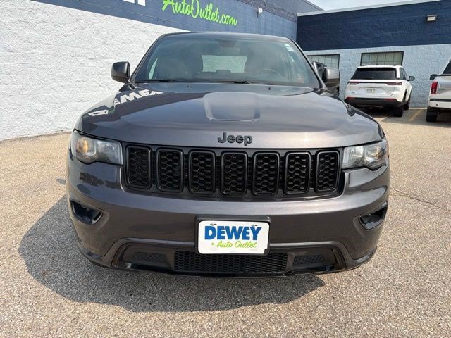 Used 2019 Jeep Grand Cherokee Altitude AWD/4WD image 8
