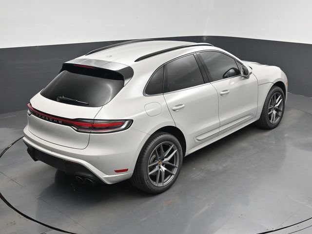 Used 2024 Porsche Macan AWD/4WD image 24