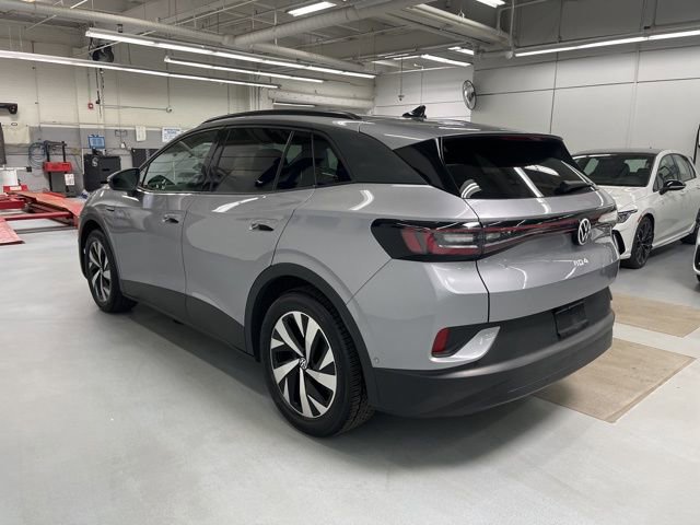 Used 2023 Volkswagen ID.4 Pro image 2