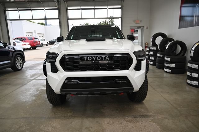 New 2026 Toyota Tacoma TRD Pro AWD/4WD image 2