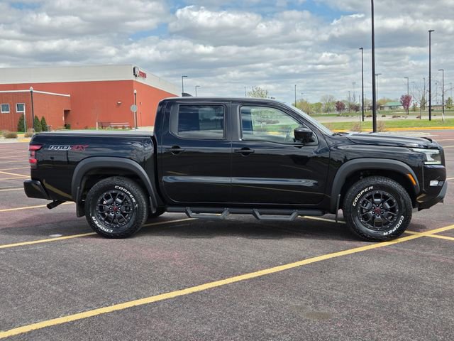 Used 2022 Nissan Frontier PRO-4X w/ Pro-4X Premium Package AWD/4WD image 2
