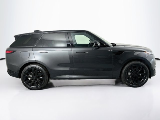 New 2026 Land Rover Range Rover Sport Dynamic SE AWD/4WD image 4