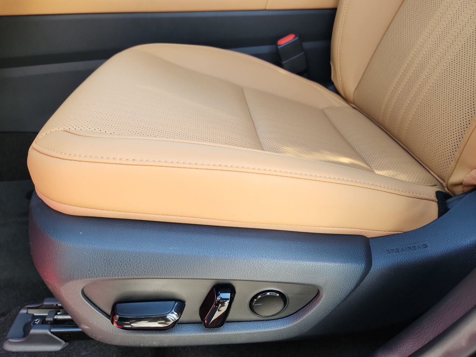 New 2026 Lexus NX 350h AWD w/ Premium Package image 14