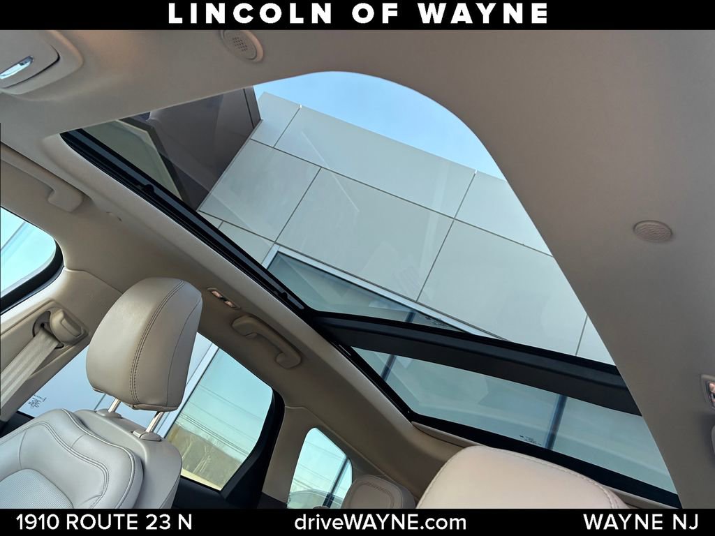 Certified 2022 Lincoln Corsair Reserve w/ Equipment Group 201A AWD/4WD image 15