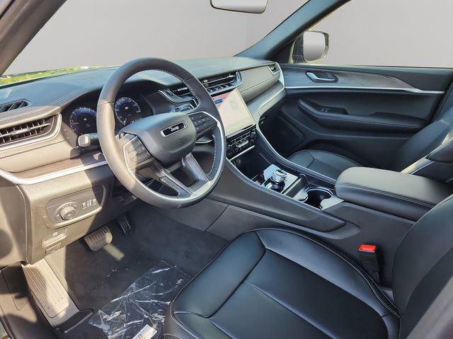 New 2025 Jeep Grand Cherokee Limited image 25