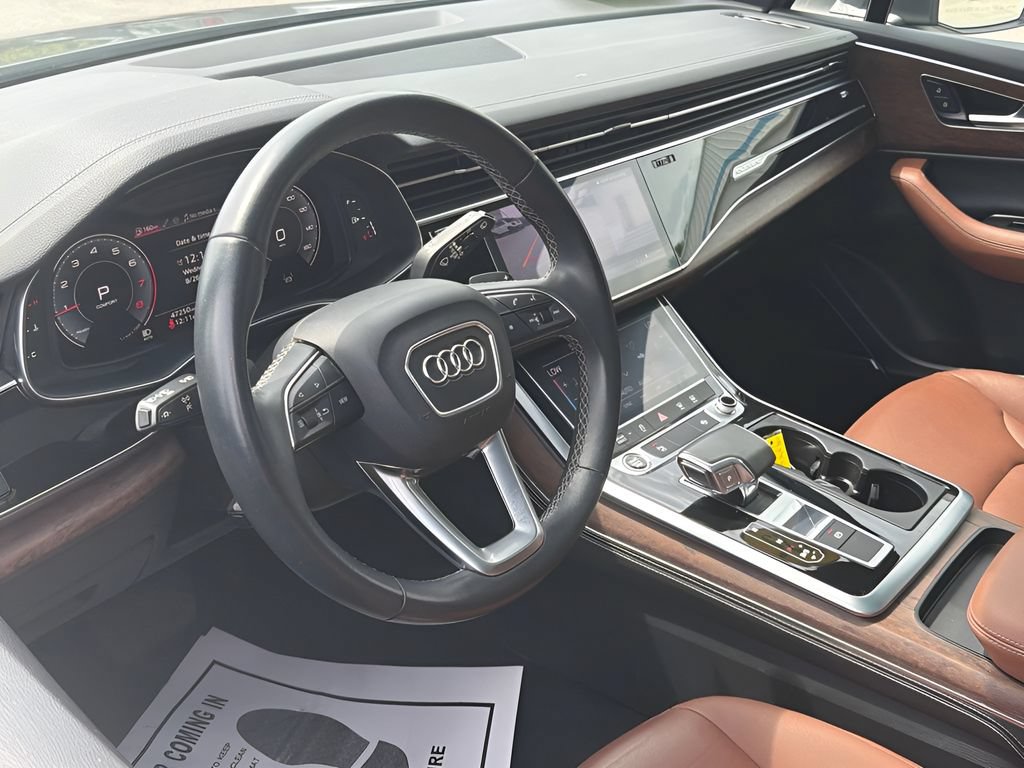 Used 2025 Audi Q7 3.0T Premium Plus AWD/4WD image 14