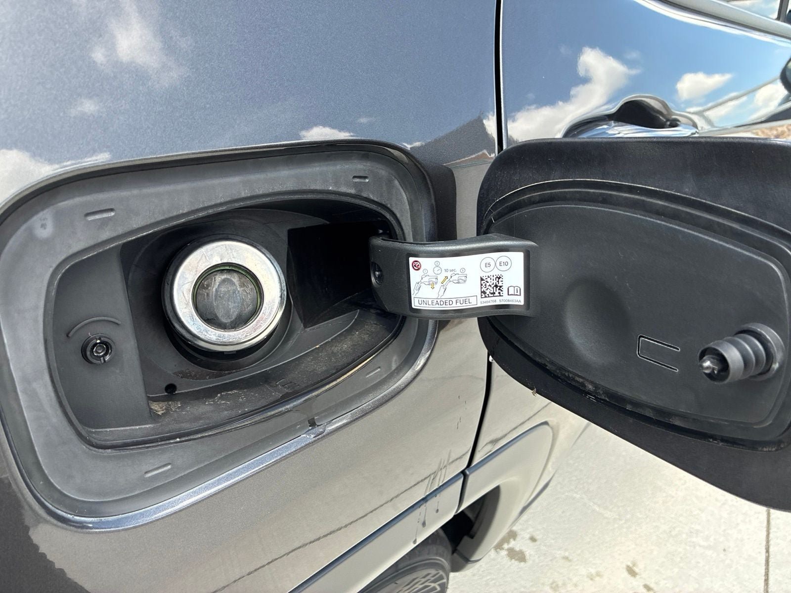 Used 2018 Jeep Compass Limited AWD/4WD image 20