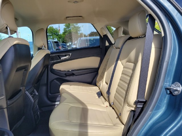 Used 2019 Ford Edge SEL w/ Equipment Group 201A AWD/4WD image 27