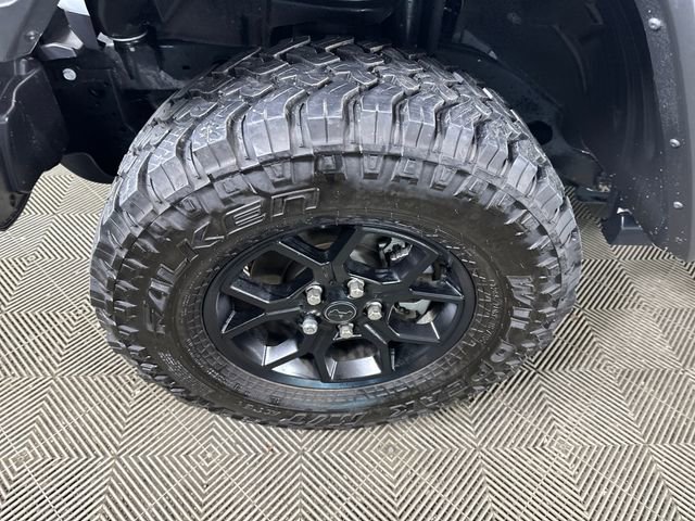 Used 2024 Jeep Wrangler Willys image 9
