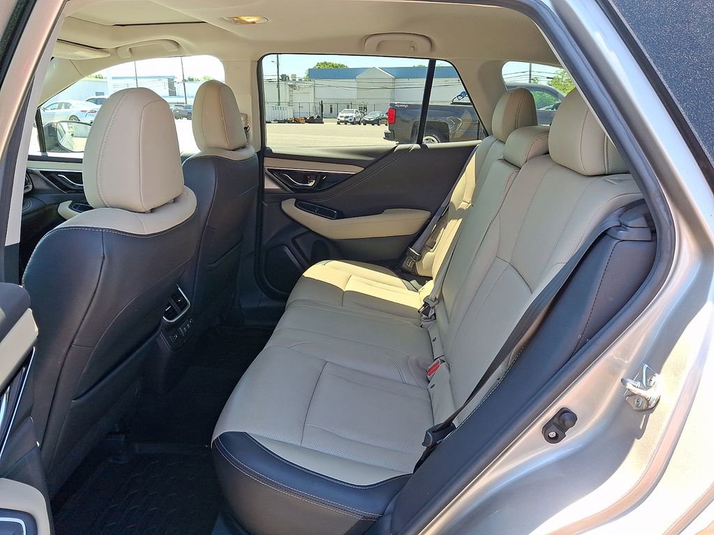 Used 2020 Subaru Outback Limited AWD/4WD image 13