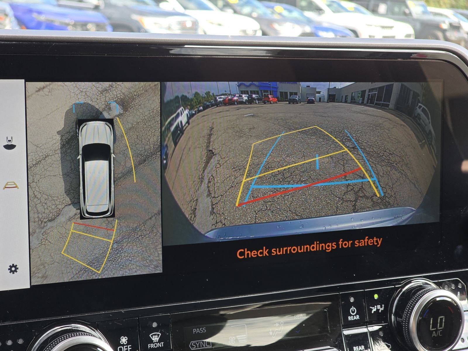 Used 2023 Toyota Highlander L image 8