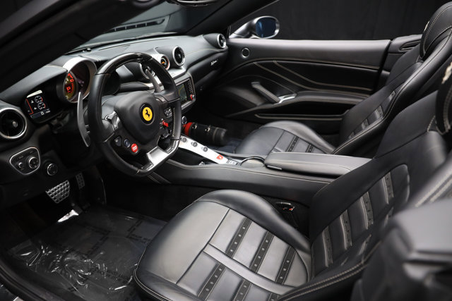 Used 2016 Ferrari California T image 58