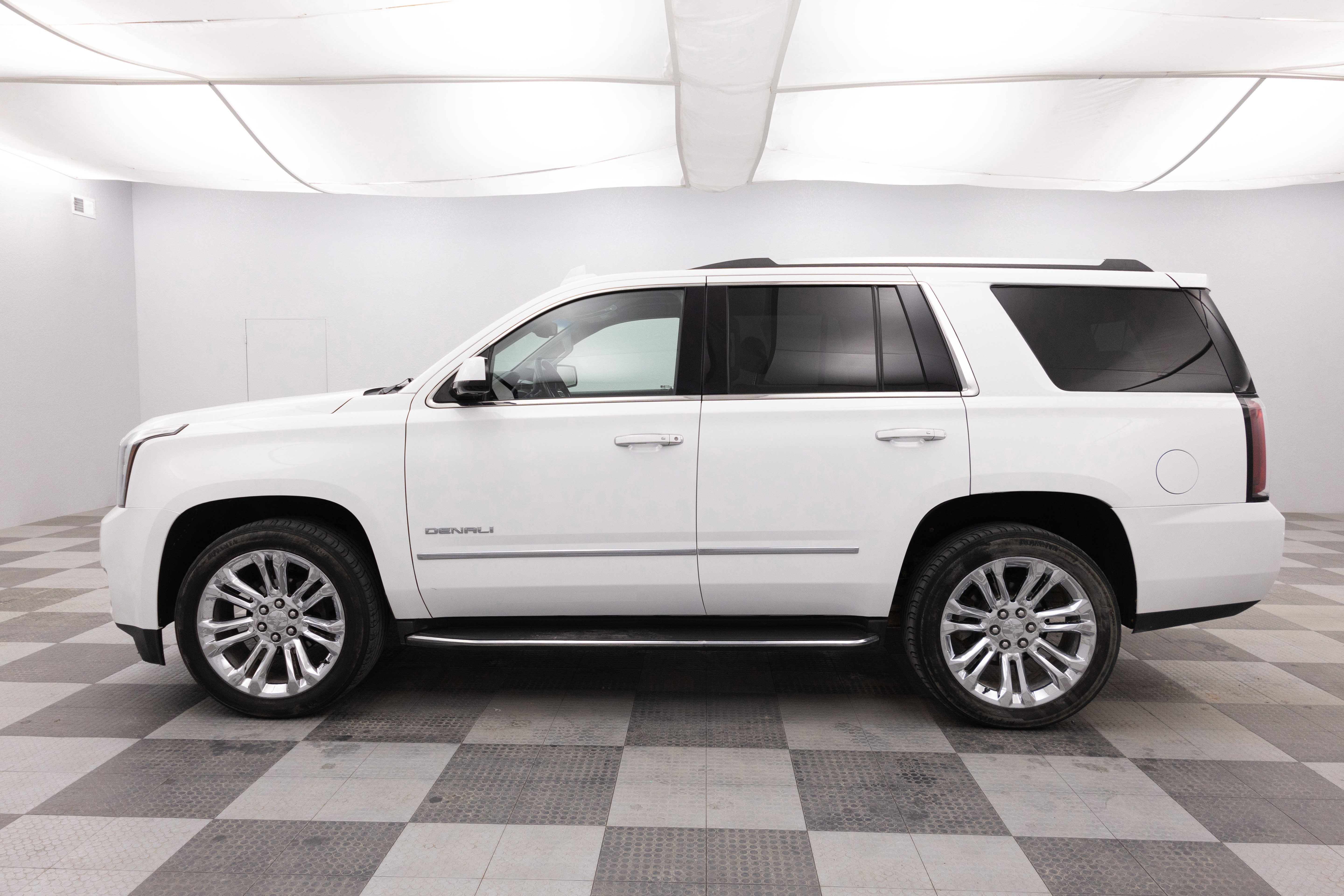 Used 2018 GMC Yukon Denali image 5