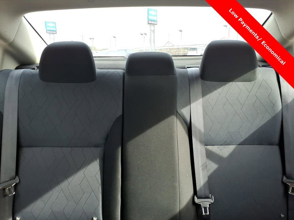 Used 2023 Nissan Versa SV image 16