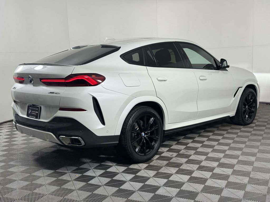 Used 2023 BMW X6 xDrive40i w/ M Sport Package image 10