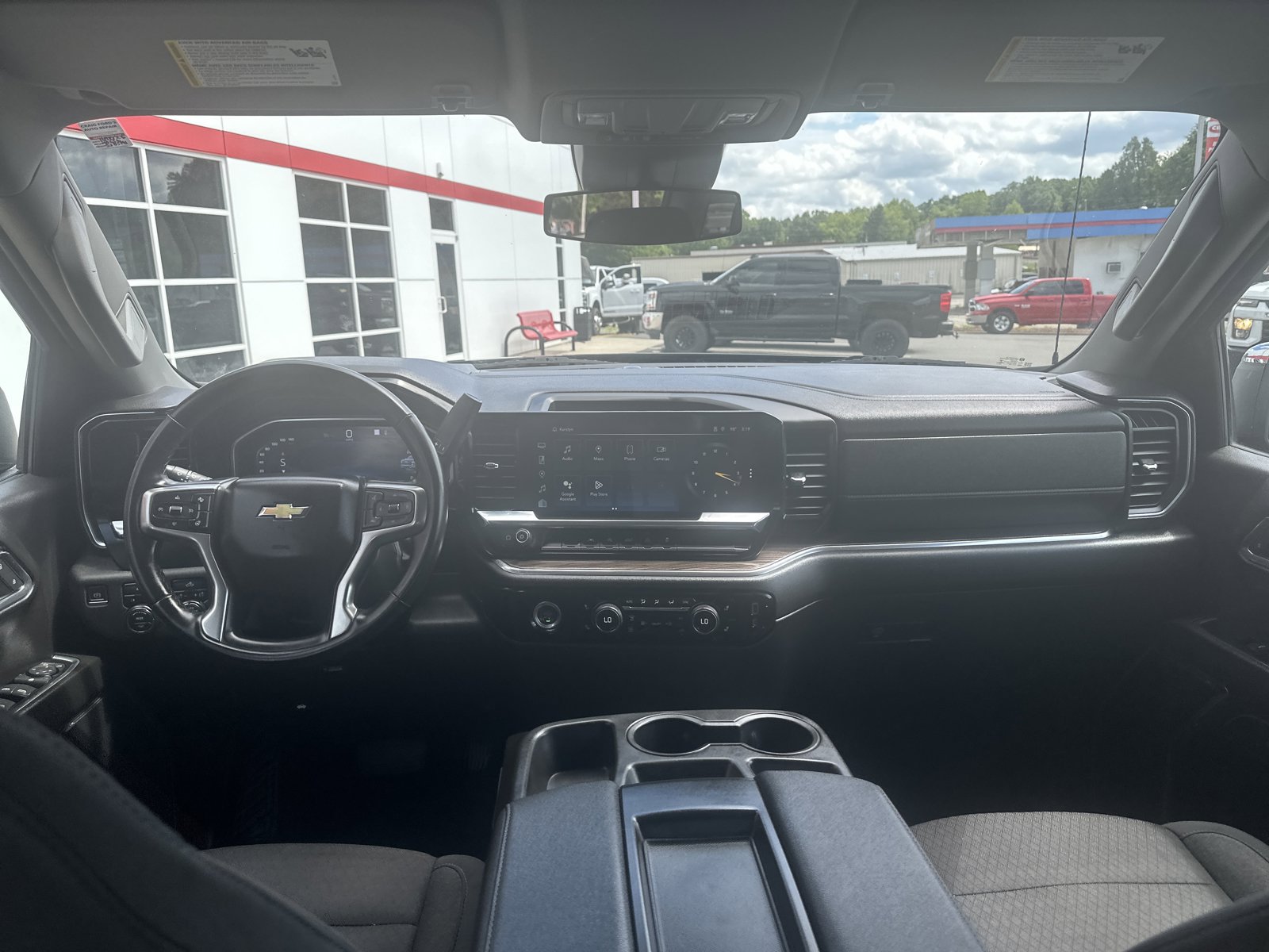 Used 2023 Chevrolet Silverado 1500 LT AWD/4WD image 21