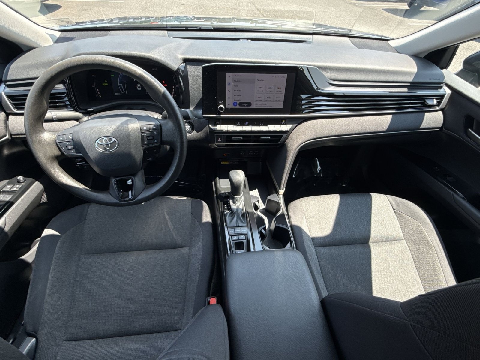 Used 2025 Toyota Camry LE FWD image 23