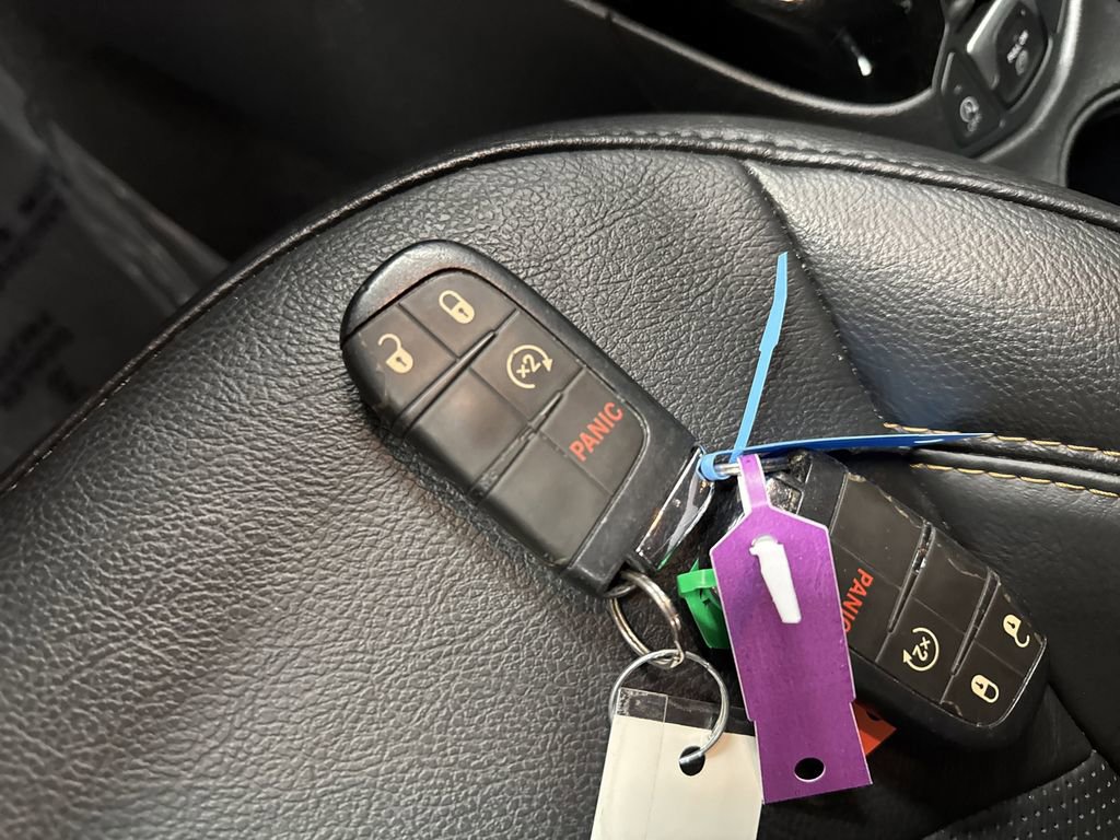 Used 2020 Jeep Compass Limited image 27