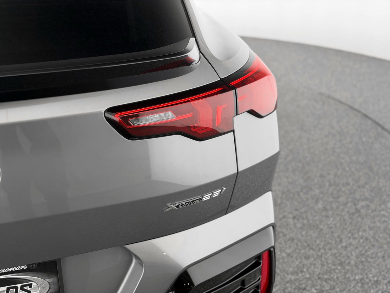 Used 2025 BMW X2 xDrive28i w/ M Sport Package image 49